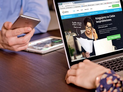 Smartphone Applications: Transforming Business 
